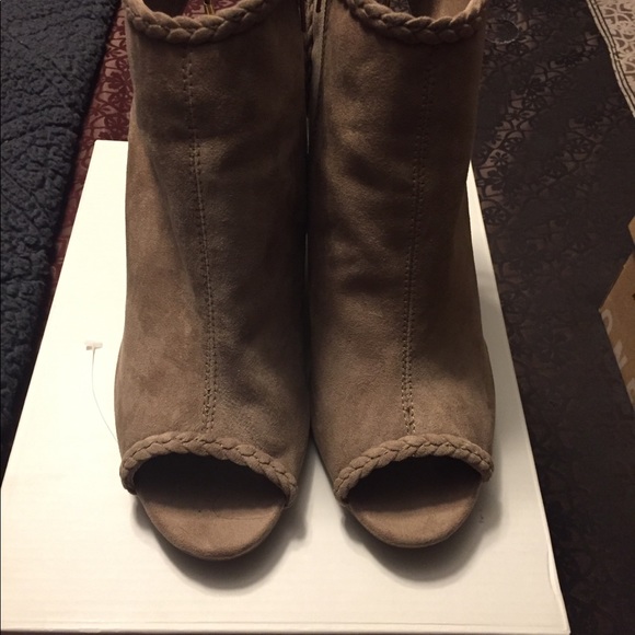 Taupe Gray wedge sandals US 11 - Picture 1 of 8